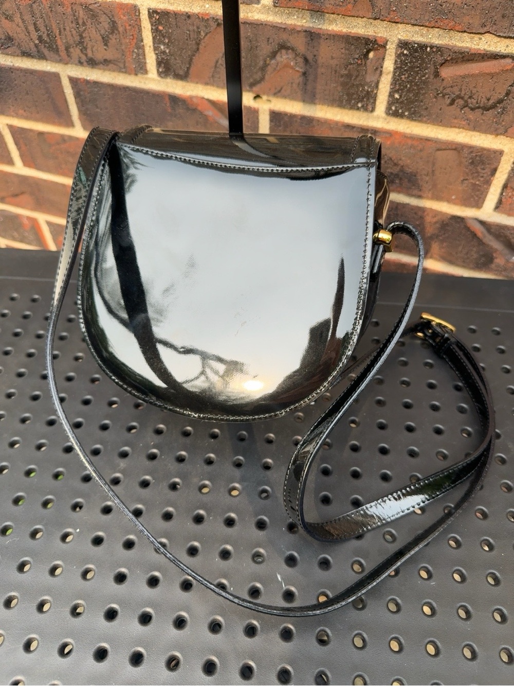 Bally Black Patent Leather Saddle Crossbody Shoulder Bag Gold Hardware - Picture 4 of 15